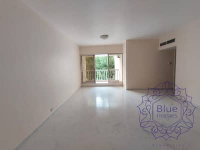 Spesious 2 Bhk Apartment With Balcony Hot Location