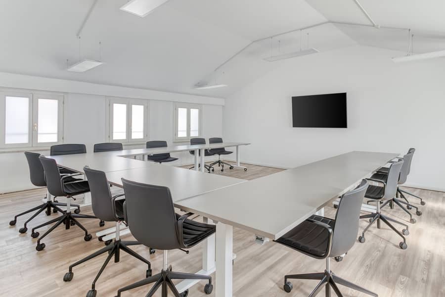 9 Regus Riva Gulli 5740 Trieste Italy Large Meeting Room Without People. jpg