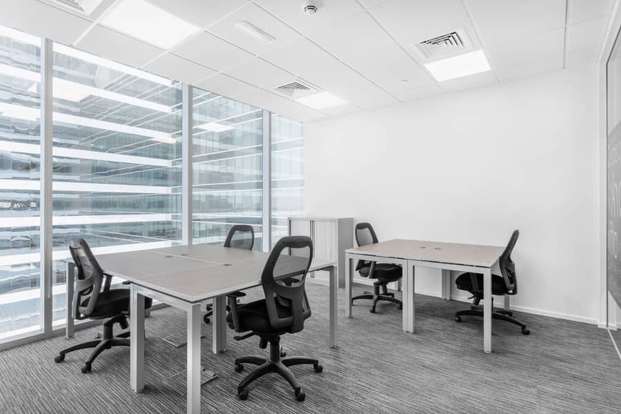 Find office space in DUBAI, JAFZA One for 5 persons with everything taken care of