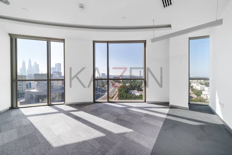 Modern Office | Spacious | Beautiful View Modern Office | Spacious | Beautiful View