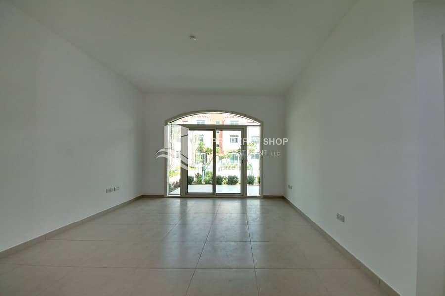 5 1-bedroom-abu-dhabi-al-ghadeer-terrace-apartment-living-area. JPG