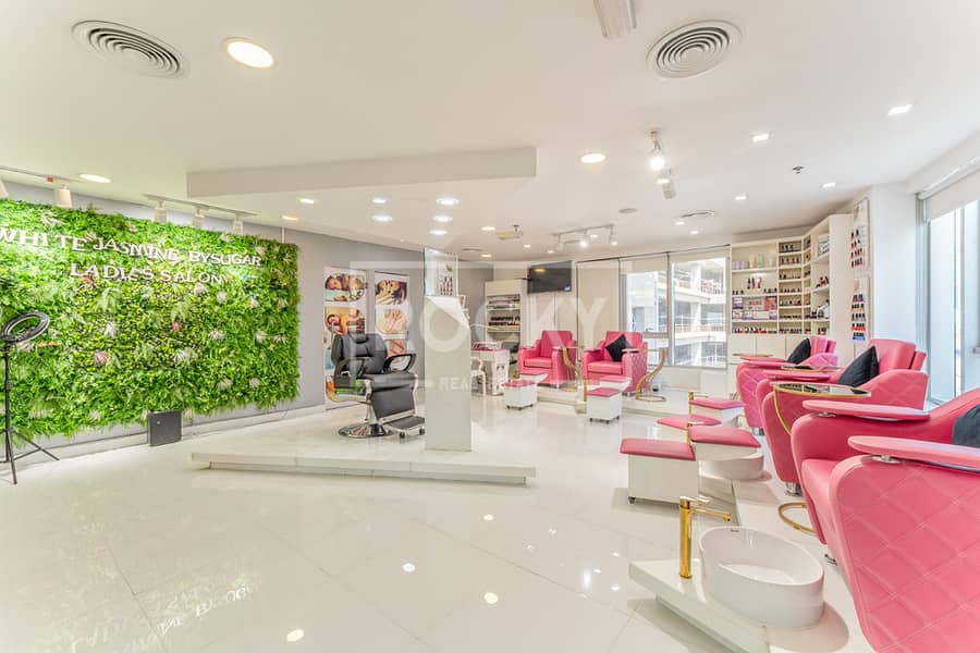 Well Maintained|Spacious|For Ladies Salon