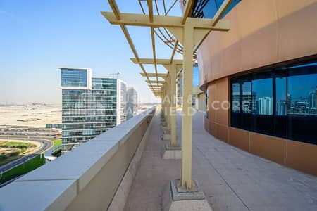 Office for Rent in Business Bay, Dubai - Shell and Core | Mid Floor | 9 Parking | DED