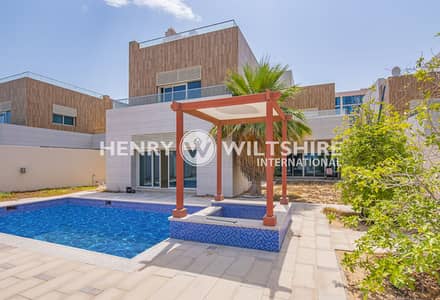Stylish and modern villa. Private pool and garden
