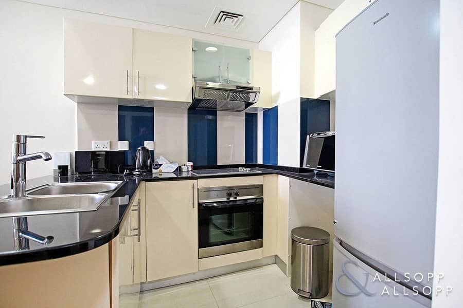 Unfurnished | Upgraded Kitchen | Sea View