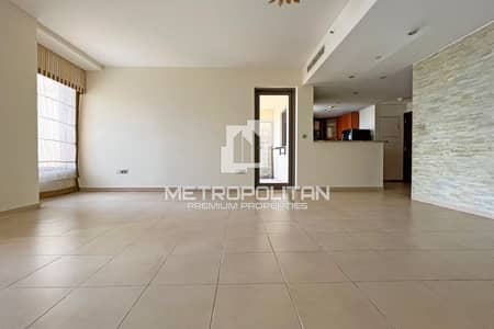 1 Bedroom Flat for Sale in Jumeirah Beach Residence (JBR), Dubai - Beachfront Living | Low Floor | Prime Area