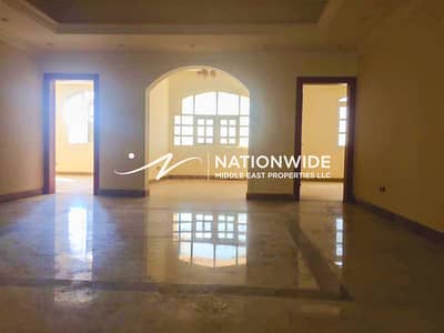 6 Bedroom Villa for Sale in Khalifa City, Abu Dhabi - Amazing Layout |Remarkable Villa |Huge Residence