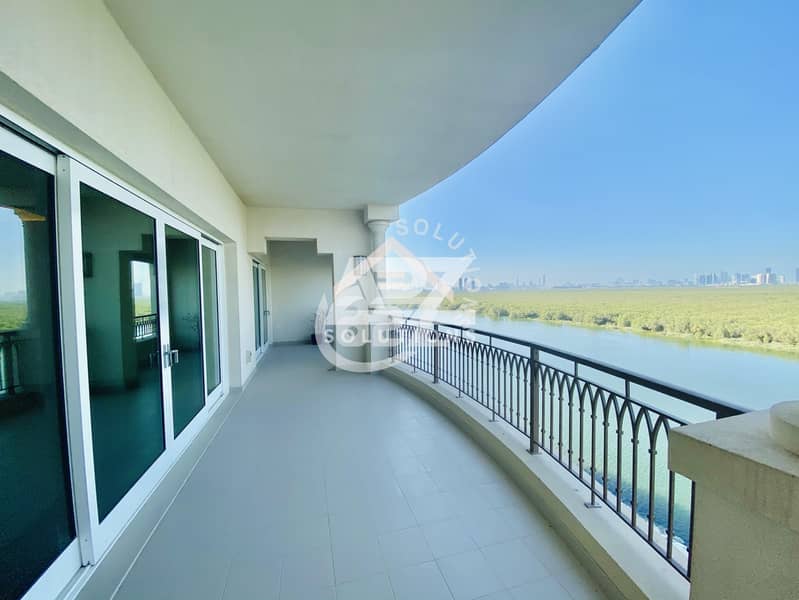 18 Mangrove View 3 BR with Maid Room