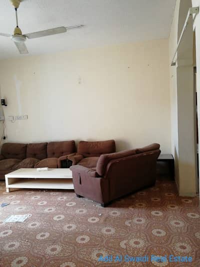 3 BHK VIlla with 2 master rooms, majlis, hall, 4 baths Only @ 40k p.a. 3 BHK VIlla with 2 master rooms, majlis, hall, 4 baths Only @ 40k p.a.