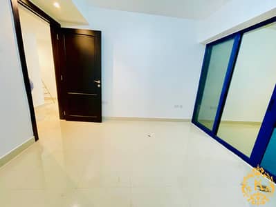 Elegent 1bhk apartment 41k 4 payment with wadrobe nice kitchen with similar balcony central AC chiller free central gas