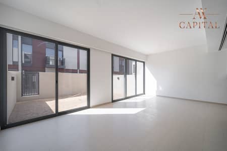 3 Bedroom Townhouse for Rent in Dubailand, Dubai - Vacant | Family Community | Modern Design