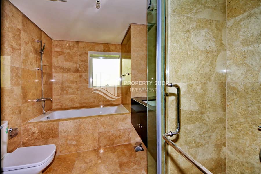 4 2-bedroom-apartment-al-reem-island-marina-square-ocean-terrace-master-bathroom. JPG