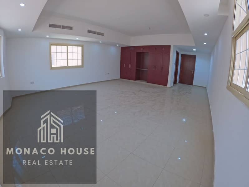 For rent, a villa in Shakhbout City, inside a complex close to the civil defense and all services, excellent finishes, consisting of 5 rooms, two spacious halls, a master maid’s room, a main kitchen, and a preparatory kitchen.