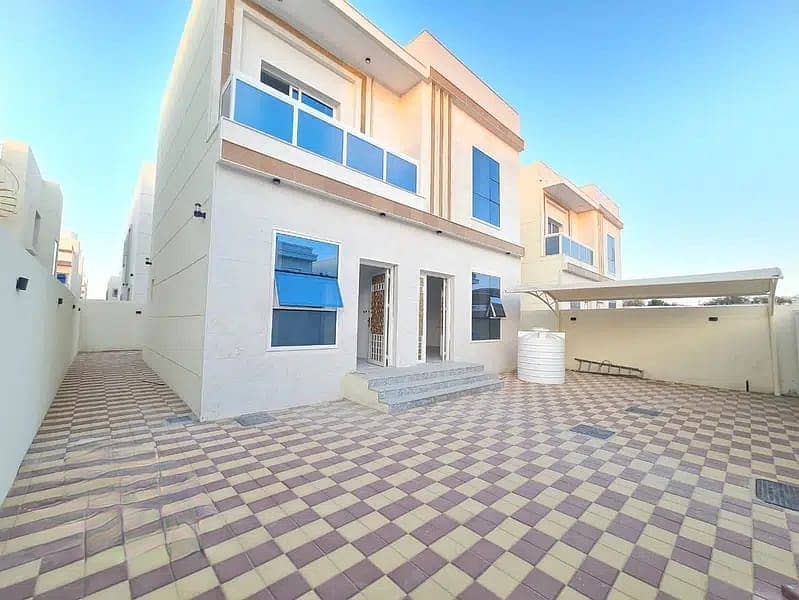 For rent, a villa in the Al-Amerah area, opposite Al-Helio Park Central air conditioning, 3 master rooms, a living room, a large hall, and a large bathroom Or still 80 thousand dirhams are required
