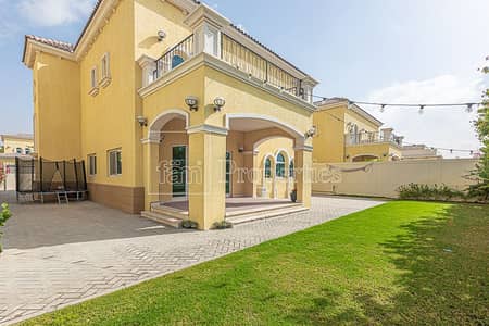 3 Bedroom Villa for Sale in Jumeirah Park, Dubai - Single Row - Legacy Large - Vacant July