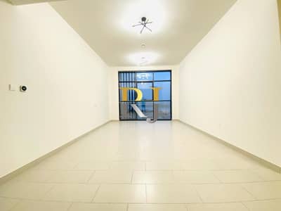 Chiller free-Gas free-Brand new building-Rich amenities-Proximate to metro station