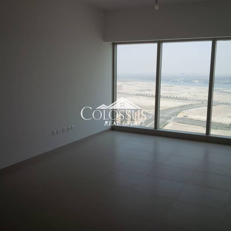 Hot Deal! Spacious One Bed Room in Gate Tower FOR SALE !