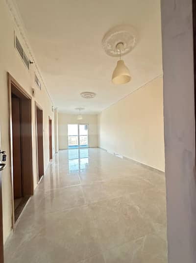 A large room and a hall with 2 bathrooms, a master room with a balcony, Al Nuaimiya 3, close to Sheikh Khalifa bin Zayed Street. The price is 28 thous