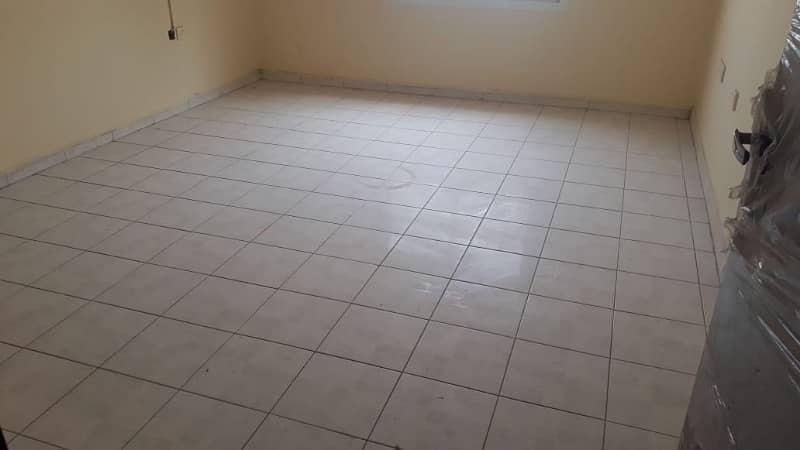 9 rooms Labour camp for rent sharjah