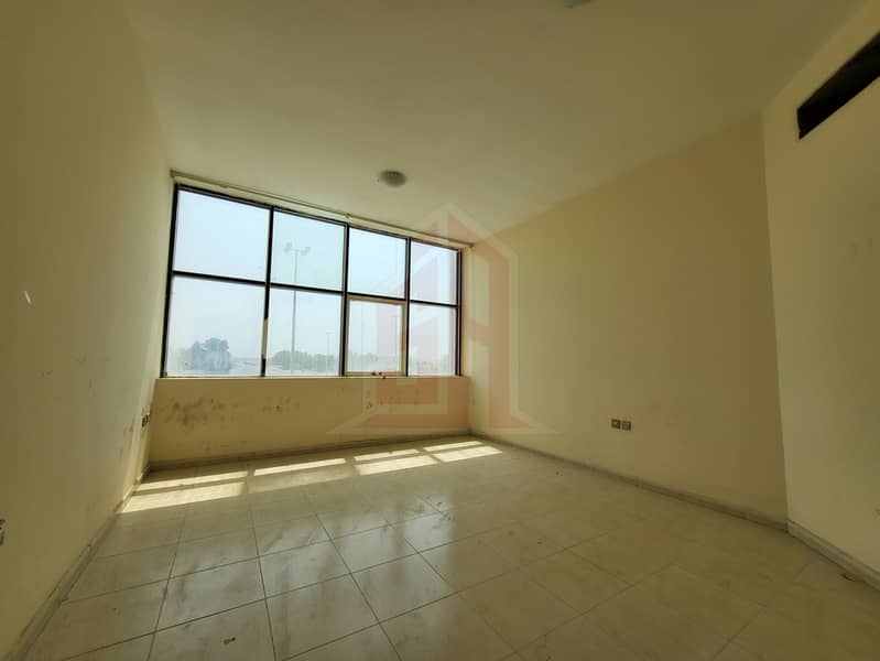 Sea view 1bhk for rent with Parking, 750 Sq ft in Haweah