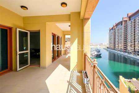 2 Bedroom Apartment for Sale in Palm Jumeirah, Dubai - Large Double Balcony | Low Floor | Rare Unit