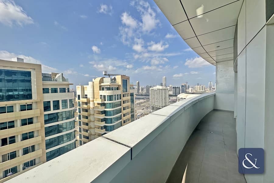 位于迪拜体育城，大桥公寓 2 卧室的公寓 900000 AED - 8488437