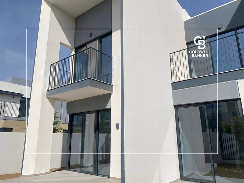 Corner Unit | Close to Central Garden Corner Unit | Close to Central Garden