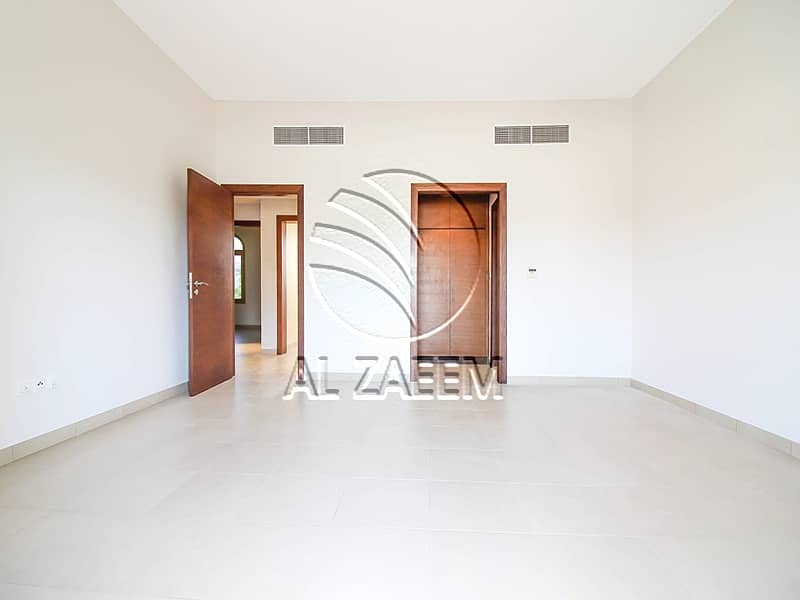 7 4 Bedroom Villa Al Raha Golf Gardens (5). jpg