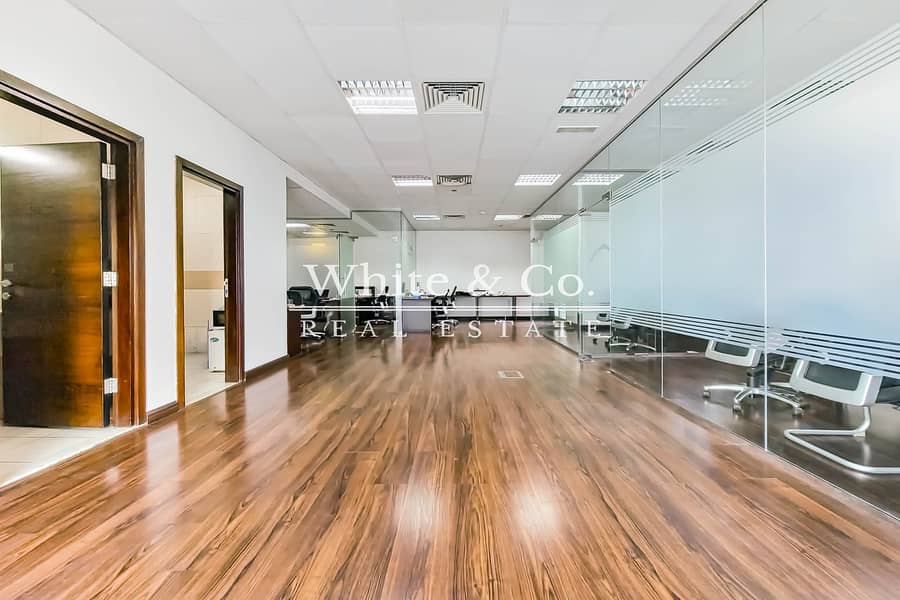HIGH FLOOR | FITTED | VACANT OFFICE