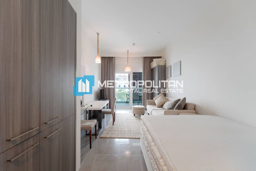 Corner and Furnished Studio | Rented | Invest It