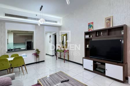 شقة 1 غرفة نوم للبيع في قرية جميرا الدائرية، دبي - شقة في كريستال ريزيدنس،الضاحية 11،قرية جميرا الدائرية 1 غرفة 910000 درهم - 8107692
