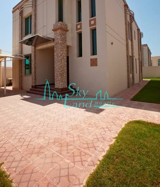 VERY SPACIOUS MODERN 5BED+MAID'S  WITH GARDEN UMM SUQEIM 2