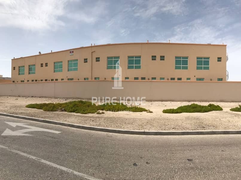 For Sale ! Luxury Compound in Khalifa City A Near new  Adnoc
