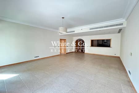 2 Bedroom Flat for Rent in Palm Jumeirah, Dubai - Park View | Unfurnished | Middle Floor