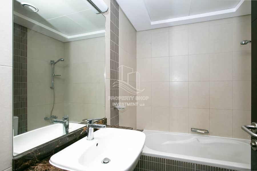 13 1-bedroom-apartment-al-reem-island-shams-abu-dhabi-mangrove-place-master-bathroom (3). jpg