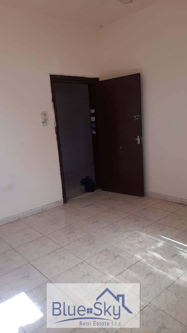 16 ROOM INDEPENDENT LABOUR CAMP FOR RENT IN INDUSTRIAL AREA 10 , SHARJAH