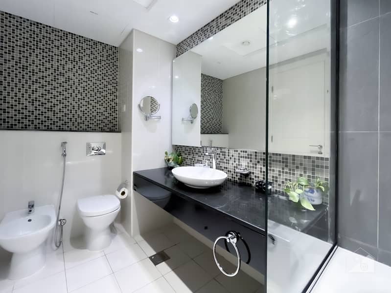 29 DAMAC - 4701 - Master Bedroom - 16. jpg