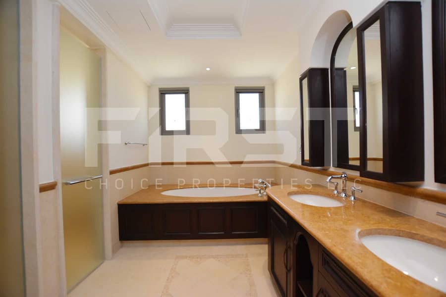 11 Internal Photo of 4 Bedroom Villa in Saadiyat Beach Villas Saadiyat Island Abu Dhabi UAE (21). jpg