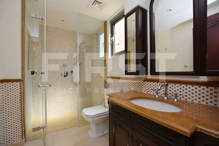 20 Internal Photo of 4 Bedroom Villa in Saadiyat Beach Villas Saadiyat Island Abu Dhabi UAE (4). jpg