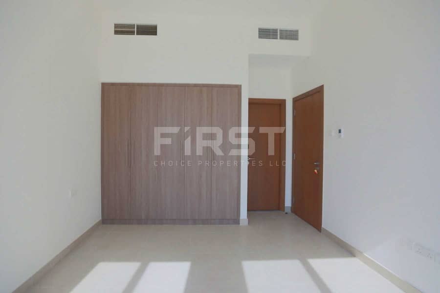 8 Internal Photo of 5 Bedroom Villa in Faya at Bloom Gardens Al Salam Street Abu Dhabi UAE (17). jpg