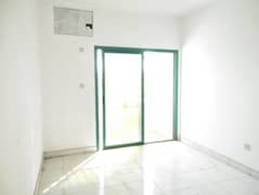 شقة في أبو دنق 2 غرف 22999 درهم - 8310395