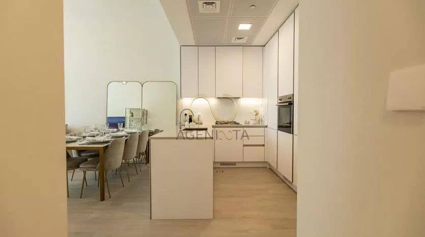 3 luma-22-appartement-temoin-dubai-jvc-kitchen-835x467. jpg