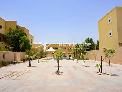4 Bedroom Townhouse for Sale in Al Raha Gardens, Abu Dhabi - Spacious 4BR| Family-Friendly| Rented| Prime Area