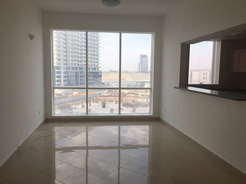 Great Deal for a 1 BR for sale in Hub Canal 1, Good condition, Call Munir