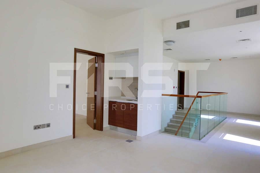 18 Internal Photo of 5 Bedroom Villa in West Yas Yas Island Abu Dhabi UAE (29). jpg
