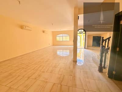5 Bedrooms | Private Entrance | large balcony