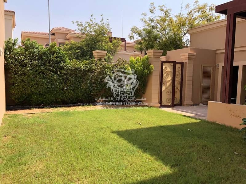31 Well Maintained Villa with Private Pool