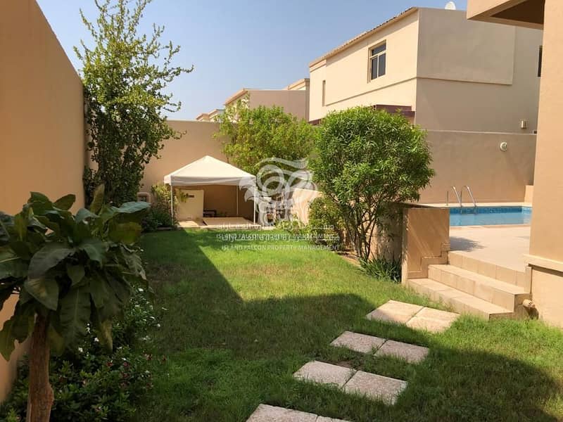 32 Well Maintained Villa with Private Pool
