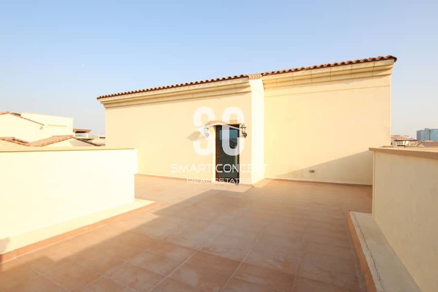 16 A Rare Villa with Huge Plot | Limited Offer