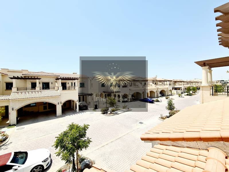 2 Ideal Investment! Exclusive Villa with Maid`s Room